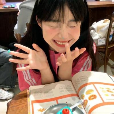 吃瓜网站 - 某知名导演被曝潜规则多名女演员，圈内人心惶惶